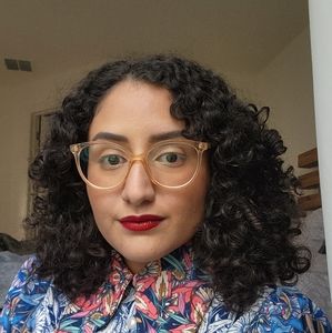 Meet your Posher, Valeria